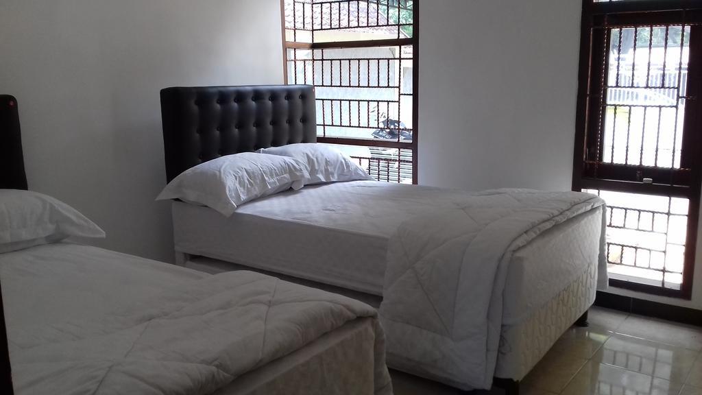 Dannu'S Homestay & Ijen, Bromo, Meru Betiri Sukomade Tours 바뉴왕기 외부 사진